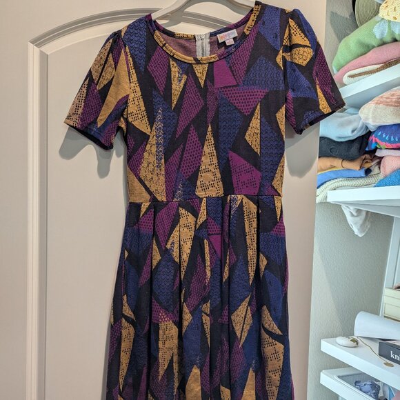 LuLaRoe Amelia Geometric Dress With Pockets Size Small - Picture 1 of 6